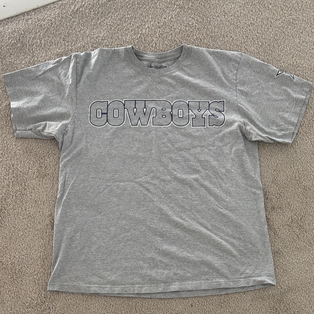 NFL Dallas Cowboys Gray and Navy Graphic Tee